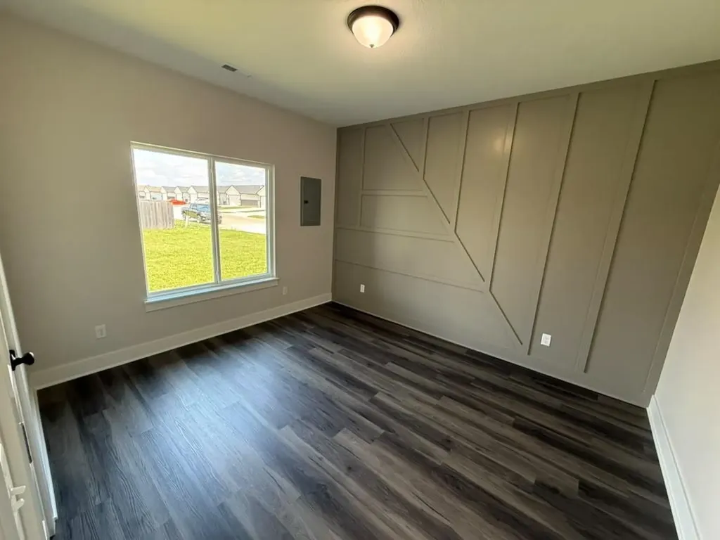9002 E Forbes Circle Bel Aire KS 67226