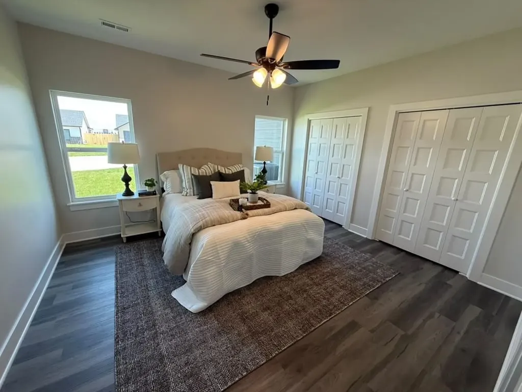 9002 E Forbes Circle Bel Aire KS 67226
