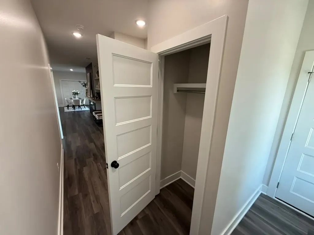 9002 E Forbes Circle Bel Aire KS 67226