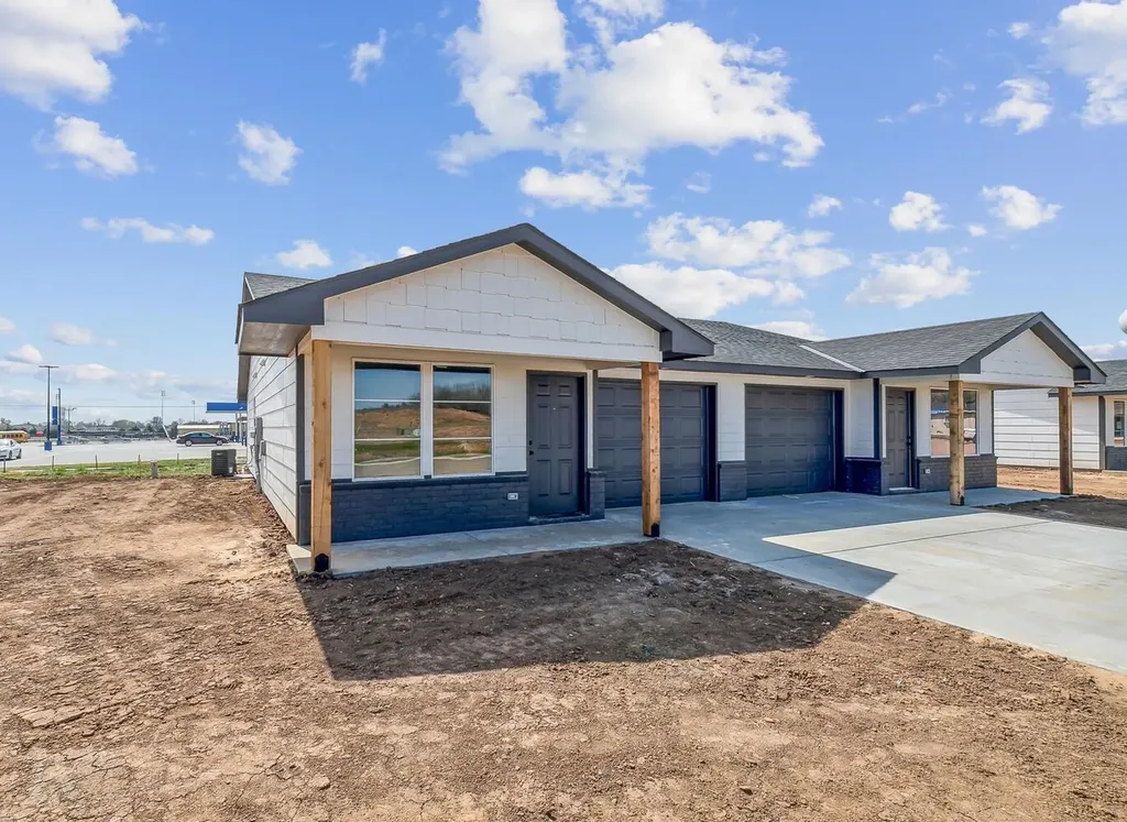 929 Arrow Head Street Clearwater KS 67026