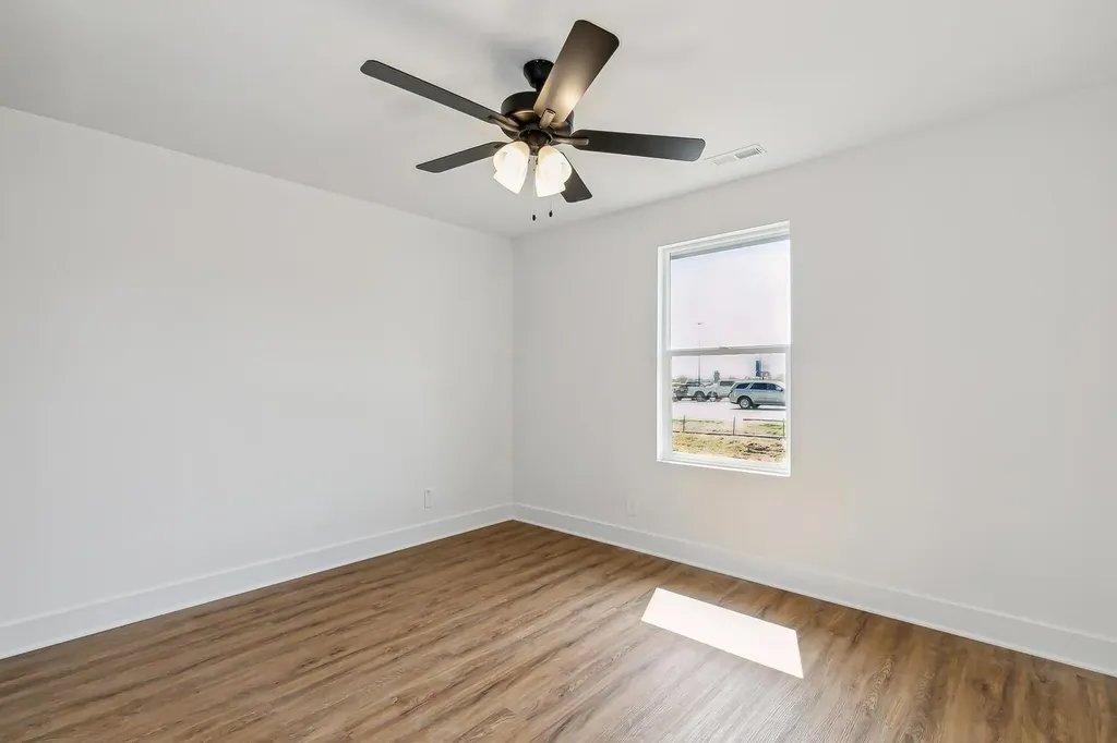 929 Arrow Head Street Clearwater KS 67026