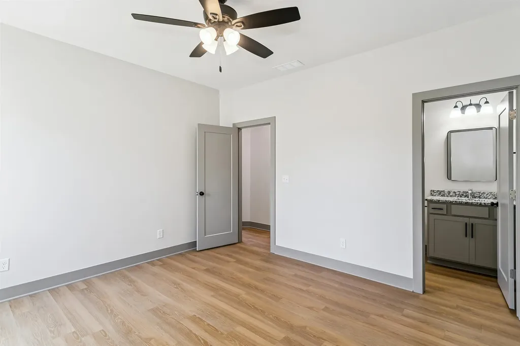 1611 Midway Court Valley Center KS 67147