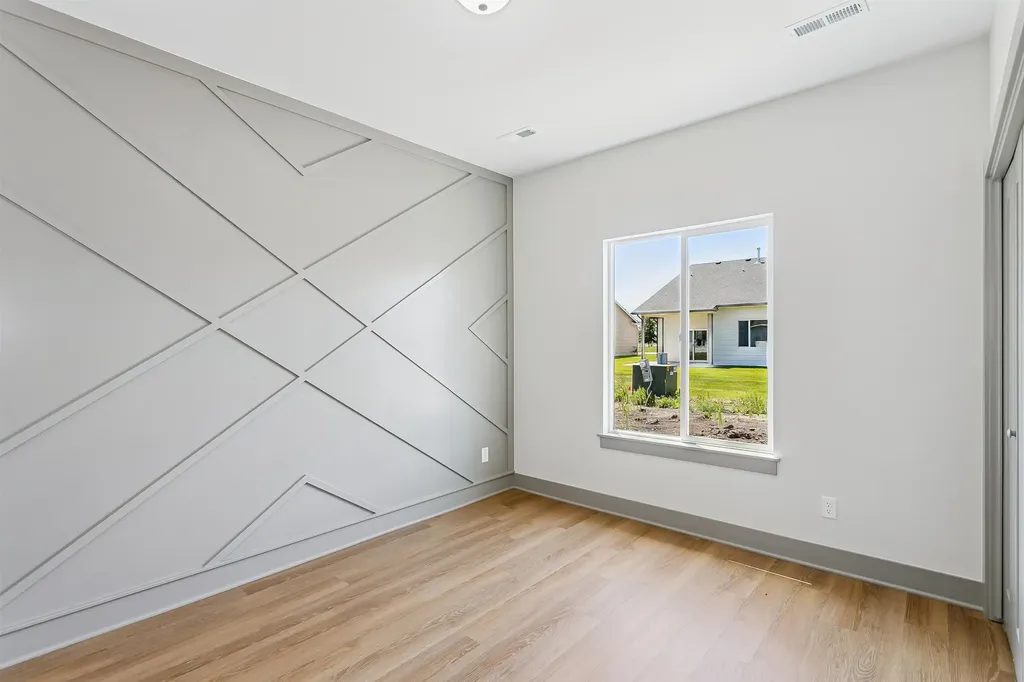 1611 Midway Court Valley Center KS 67147