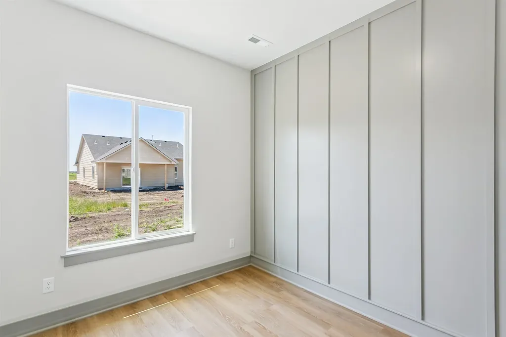 1611 Midway Court Valley Center KS 67147
