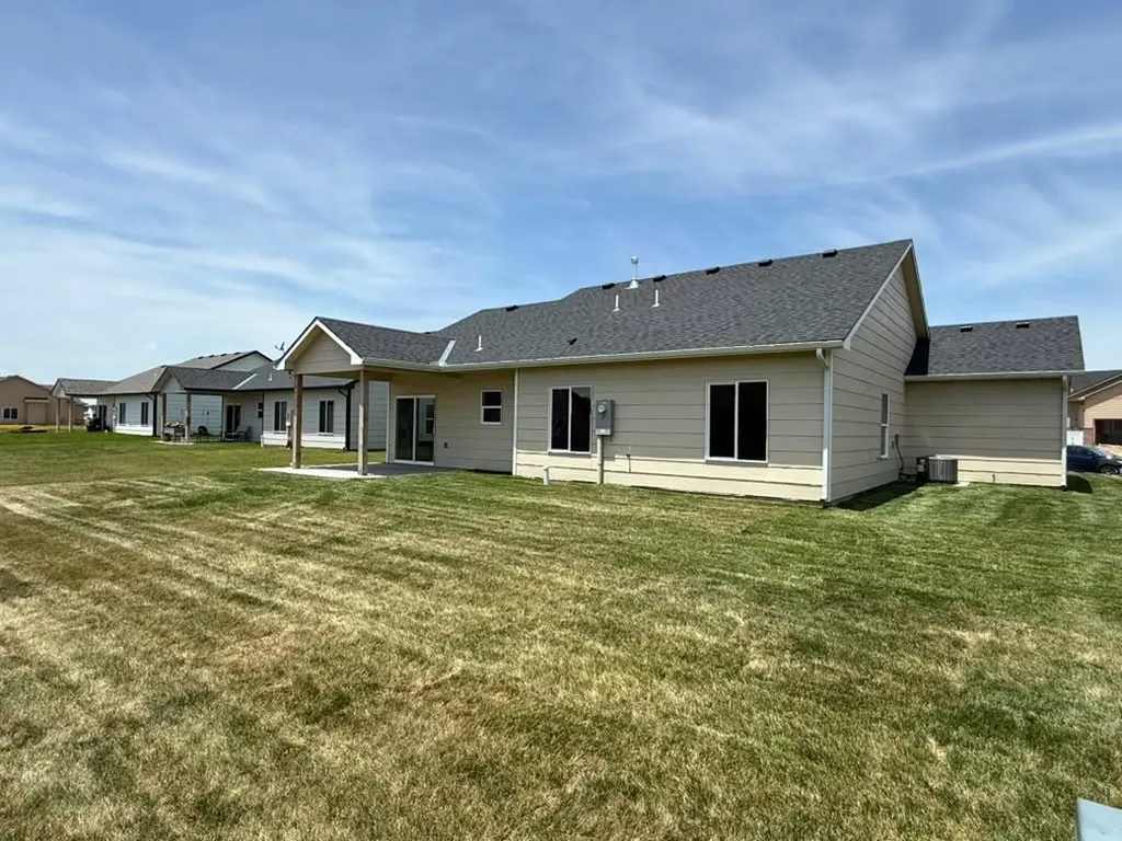 1611 Midway Court Valley Center KS 67147