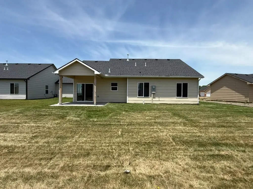 1611 Midway Court Valley Center KS 67147