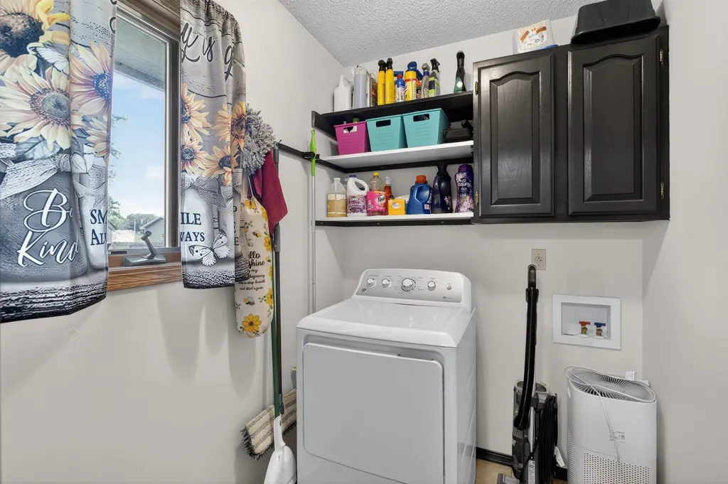 615 Morningside Street Norwich KS 67118