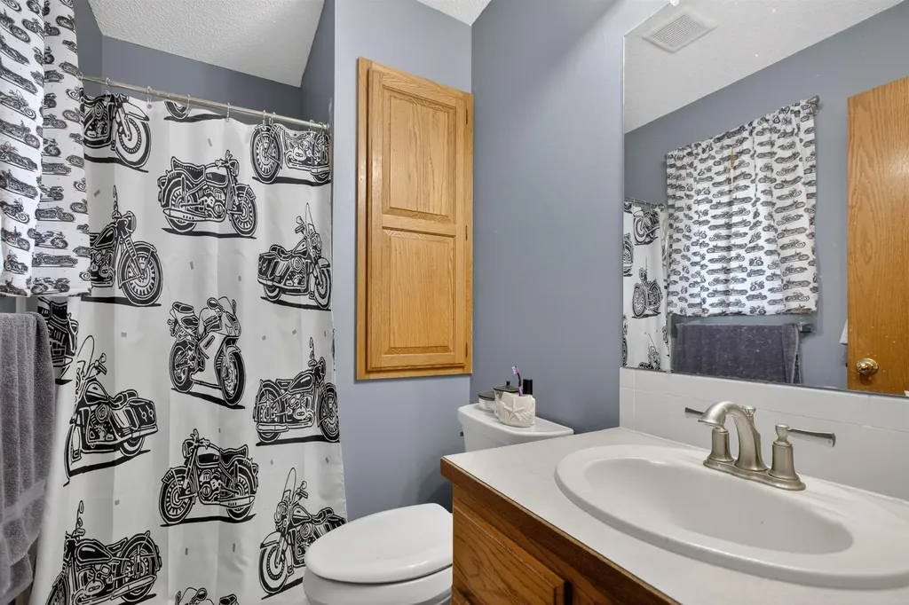 615 Morningside Street Norwich KS 67118