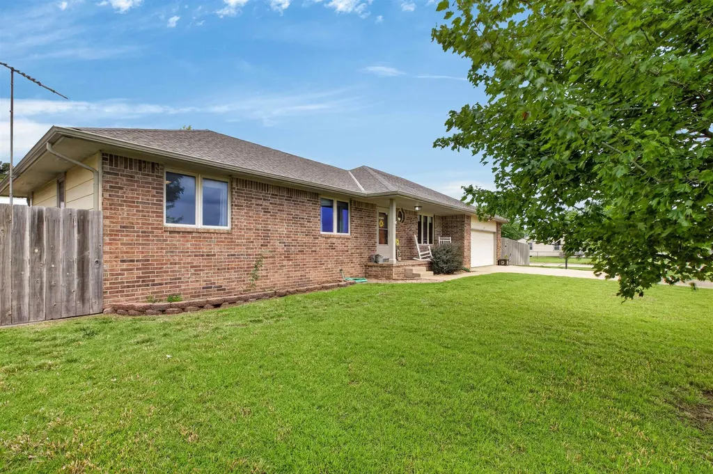 615 Morningside Street Norwich KS 67118