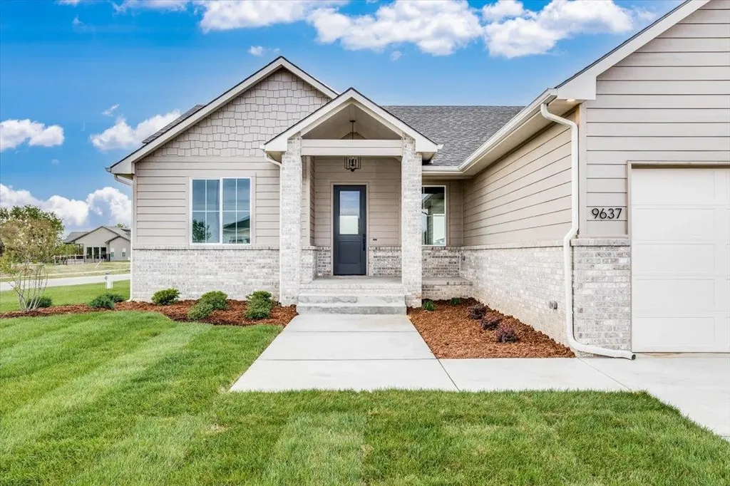9637 W Cedar Lane Maize KS 67101