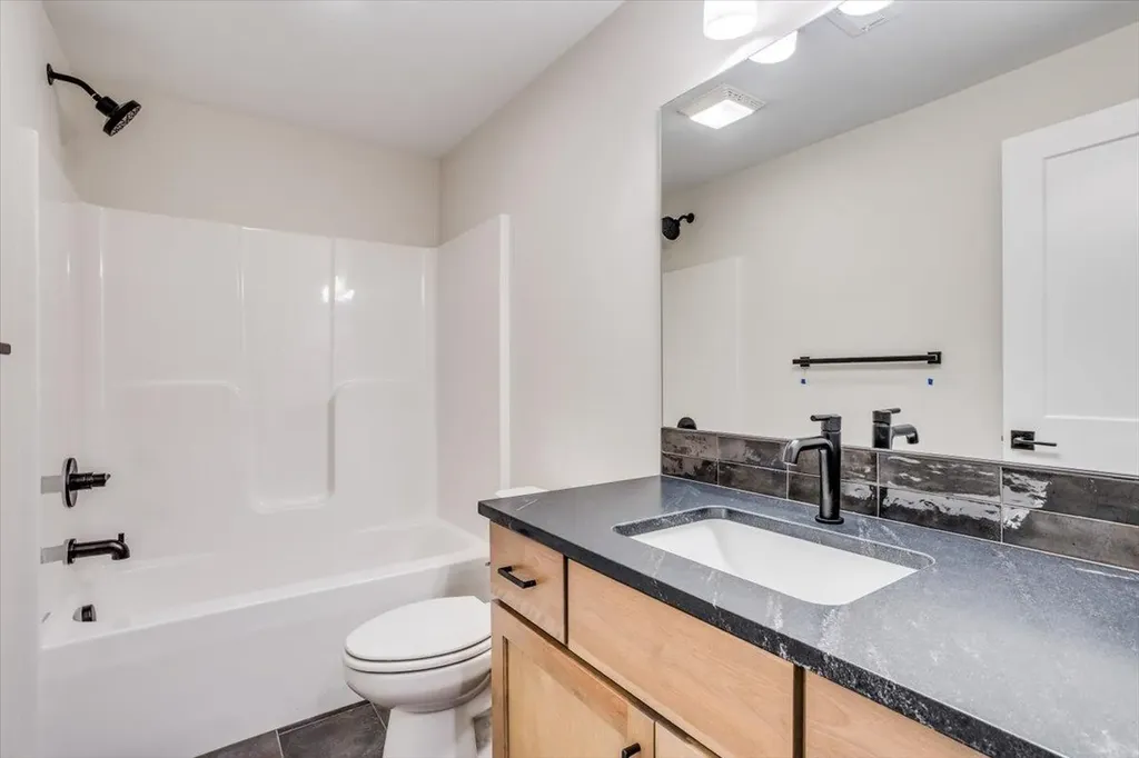 9637 W Cedar Lane Maize KS 67101