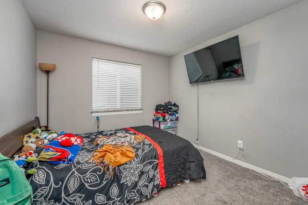 5286-5288 N Cypress Street Bel Aire KS 67226
