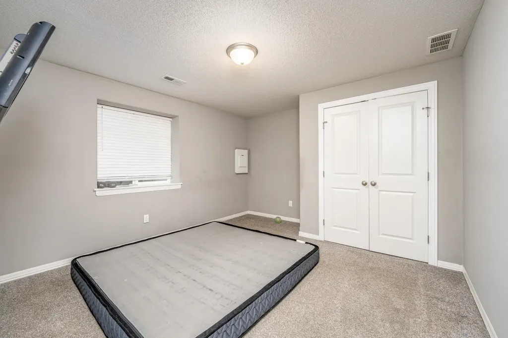 5286-5288 N Cypress Street Bel Aire KS 67226