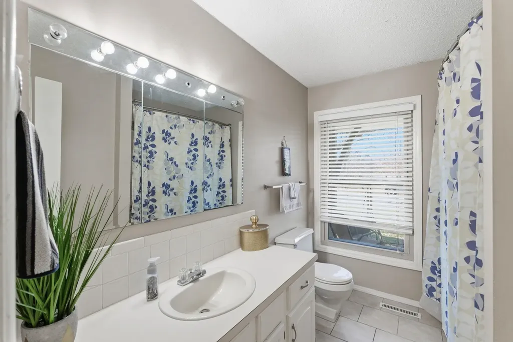 2306 N Addison Circle Wichita KS 67226