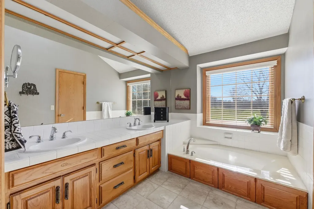 9107 E Windwood Street Wichita KS 67226