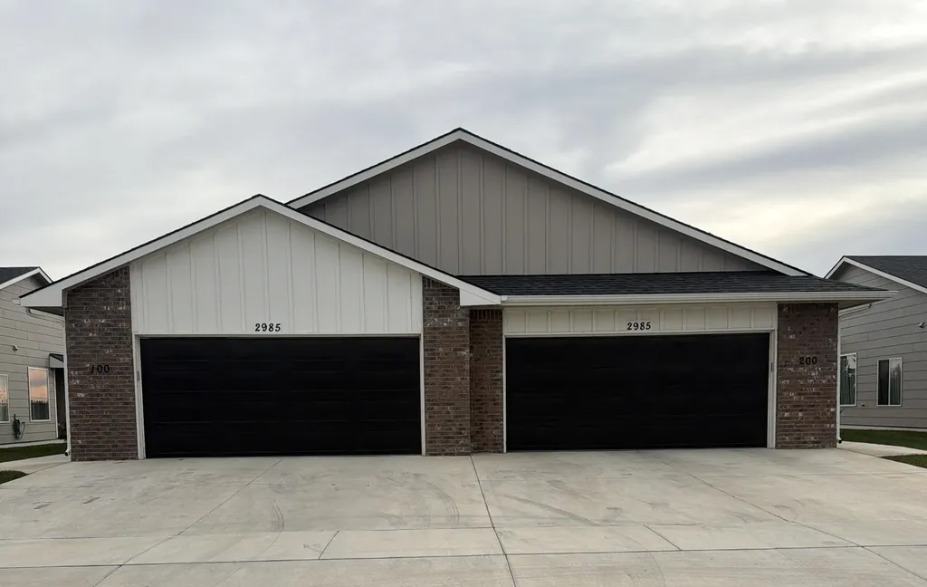 2985 S Maize Court Wichita KS 67215