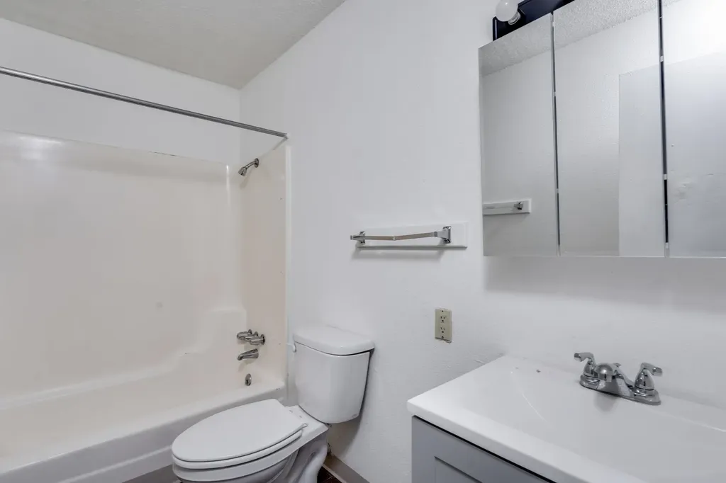 1621 E Berkeley Street Wichita KS 67216