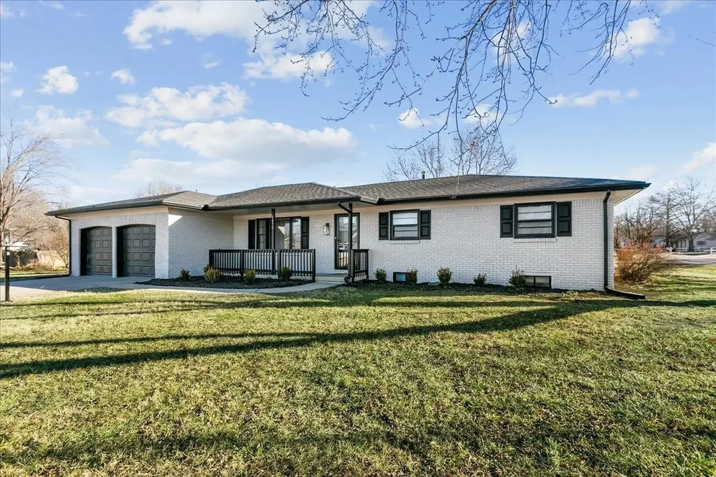 1470 S Hornecker Drive Wichita KS 67235