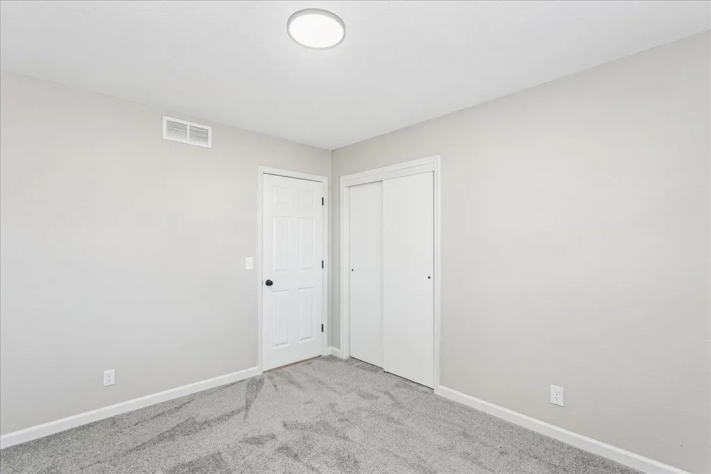 1470 S Hornecker Drive Wichita KS 67235