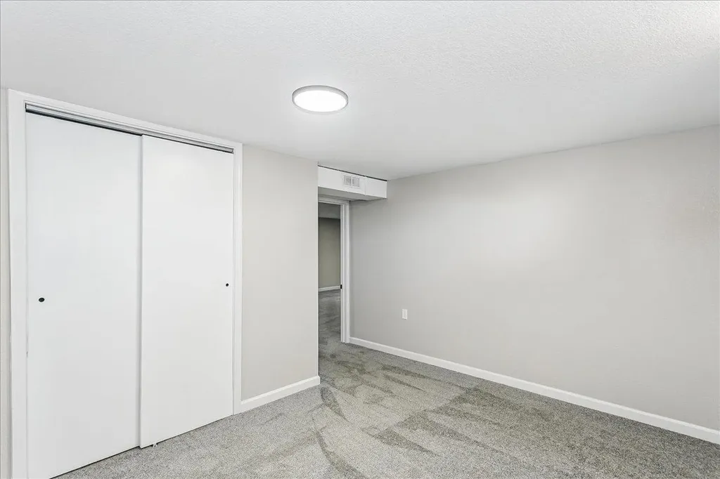 1470 S Hornecker Drive Wichita KS 67235