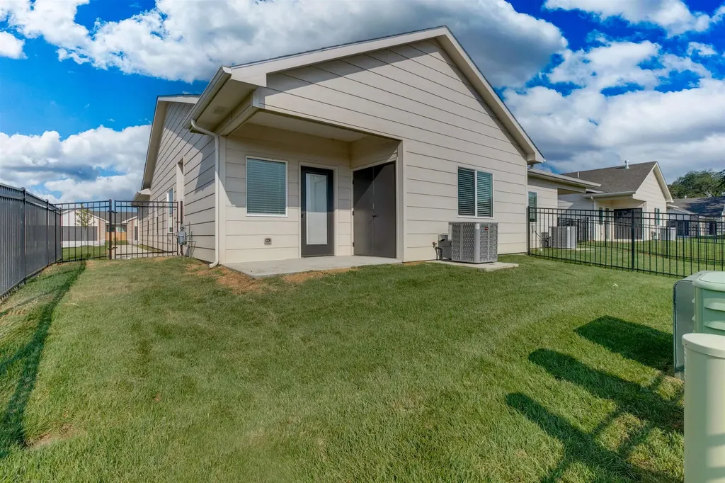 4513-4515 N Sandplum Street Wichita KS 67205