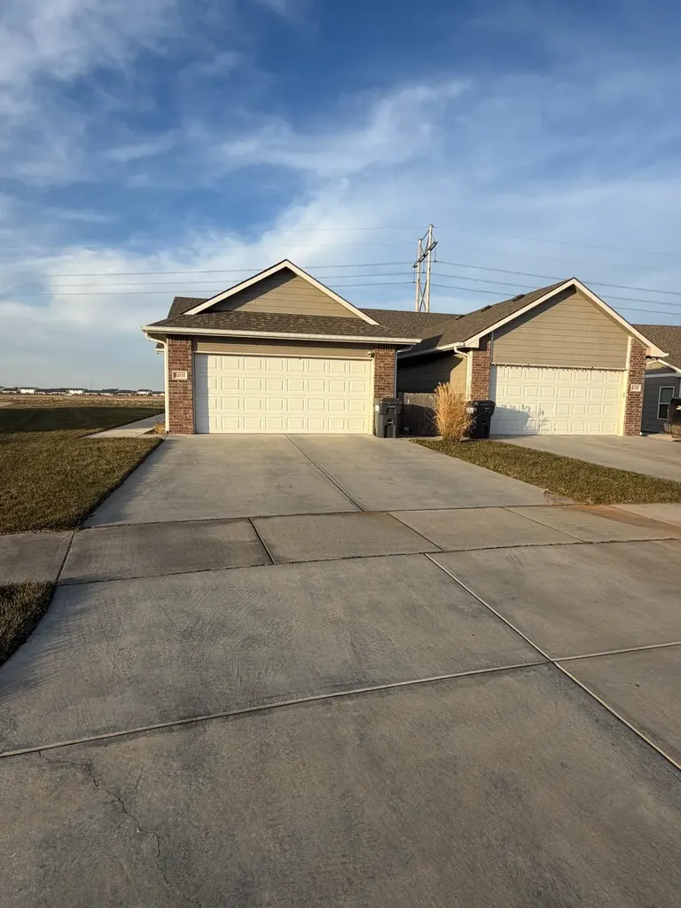 12130-12132 W 33rd Street N Wichita KS 67205