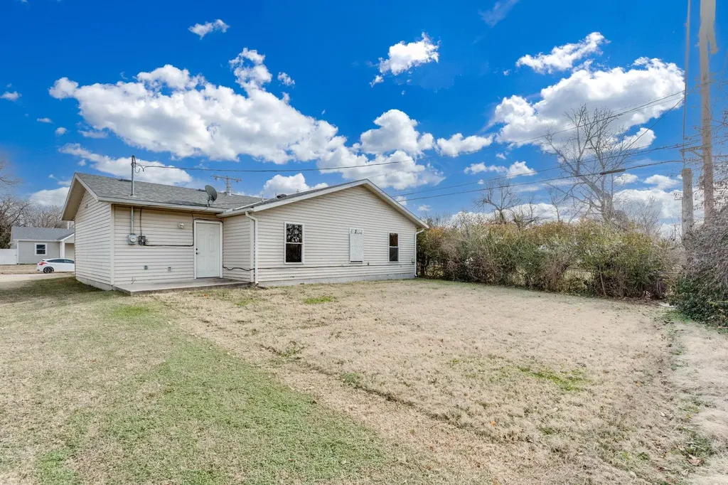 2511 N Chautauqua Avenue Wichita KS 67219