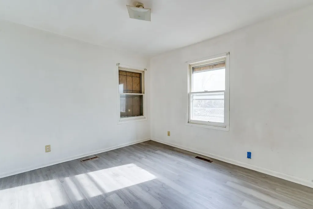 840 N Poplar Wichita KS 67214