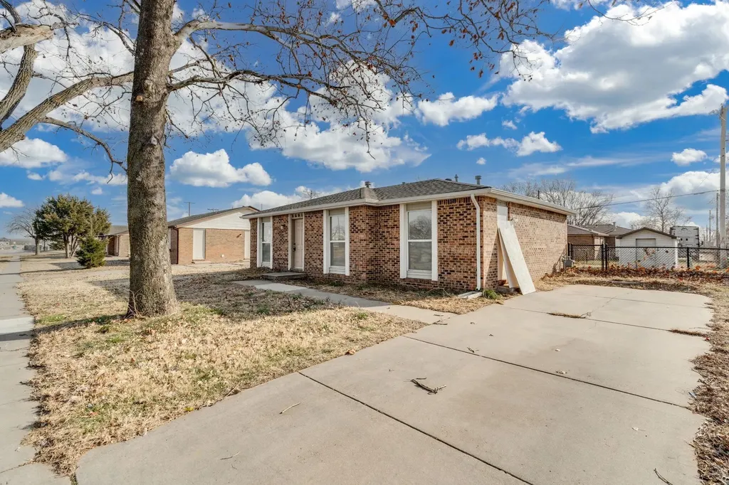 1601 E Berkeley Wichita KS 67216