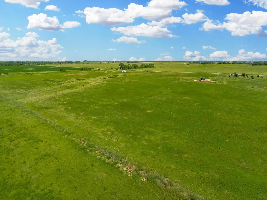 0 SW Corner Of 391st & 15th Street Cheney KS 67025