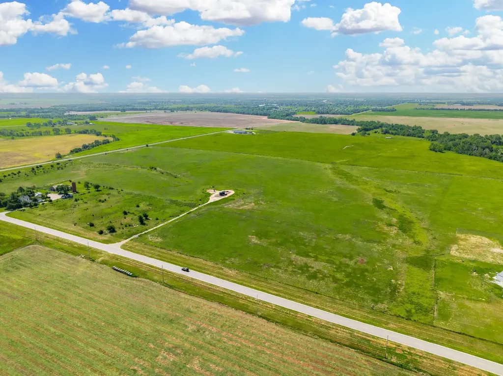 0 SW Corner Of 391st & 15th Street Cheney KS 67025