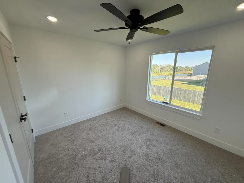 137 E Poplar Circle Goddard KS 67052