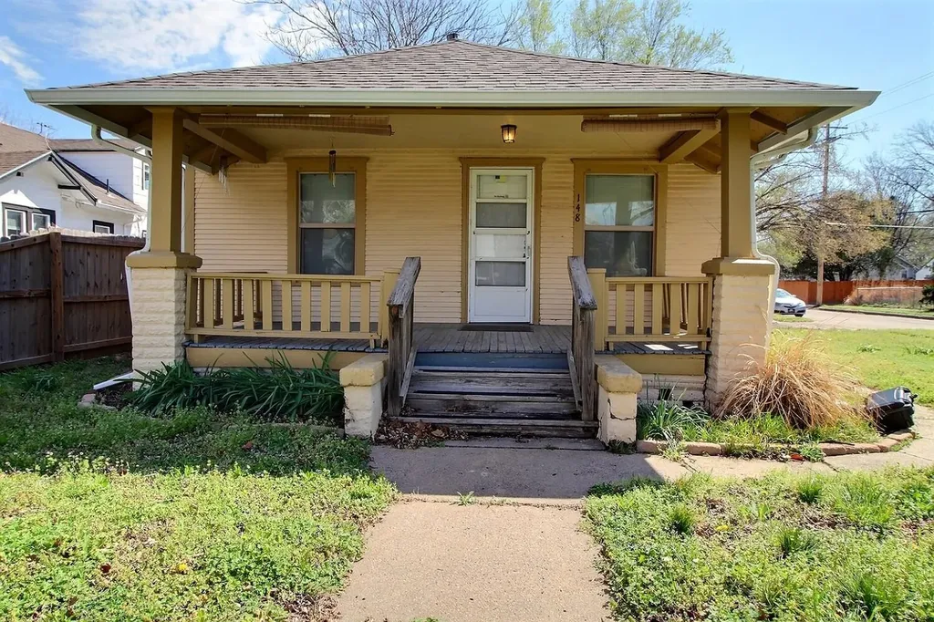148 S Edwards Avenue Wichita KS 67213