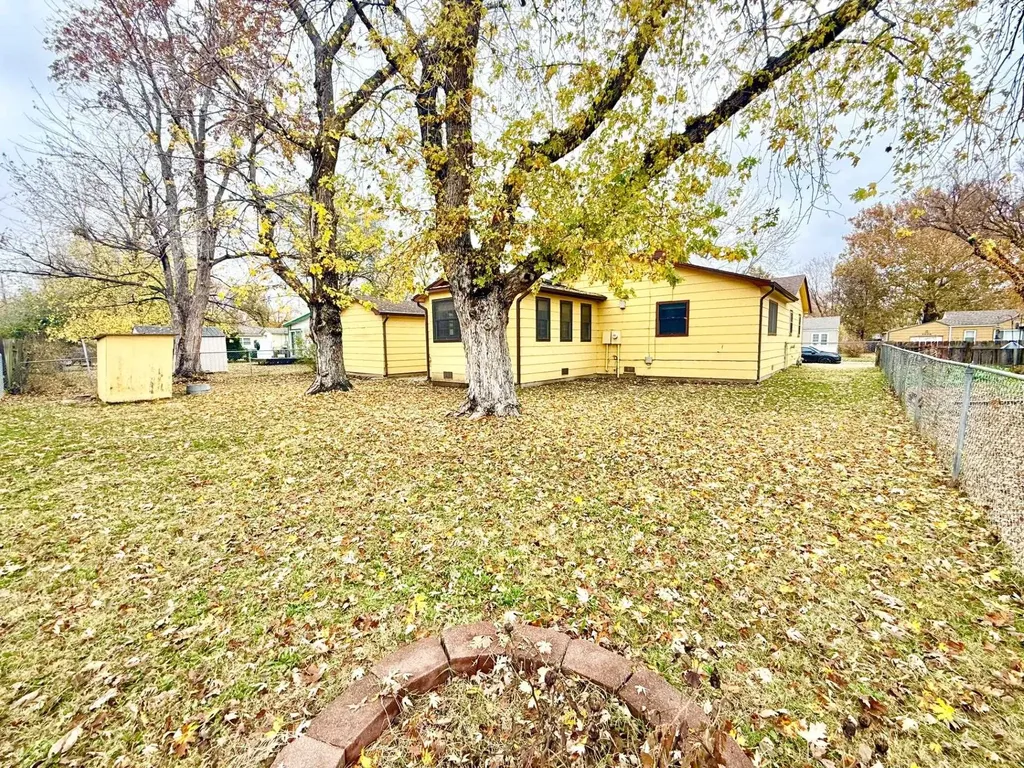 3235 S Gordon Avenue Wichita KS 67217