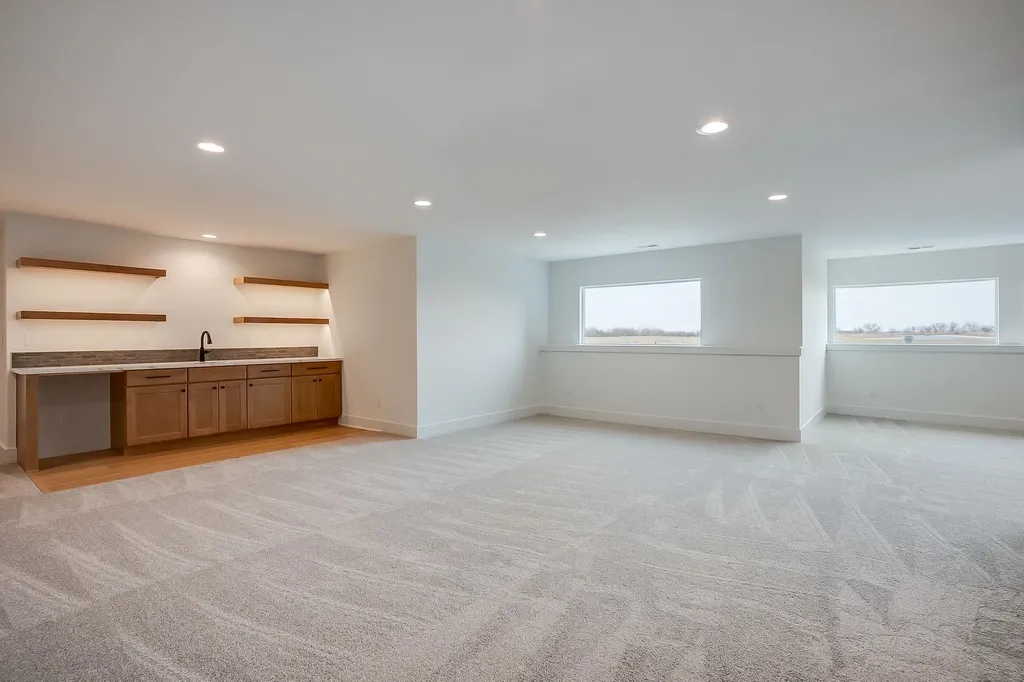 112 S Wellcrest Court Wichita KS 67052