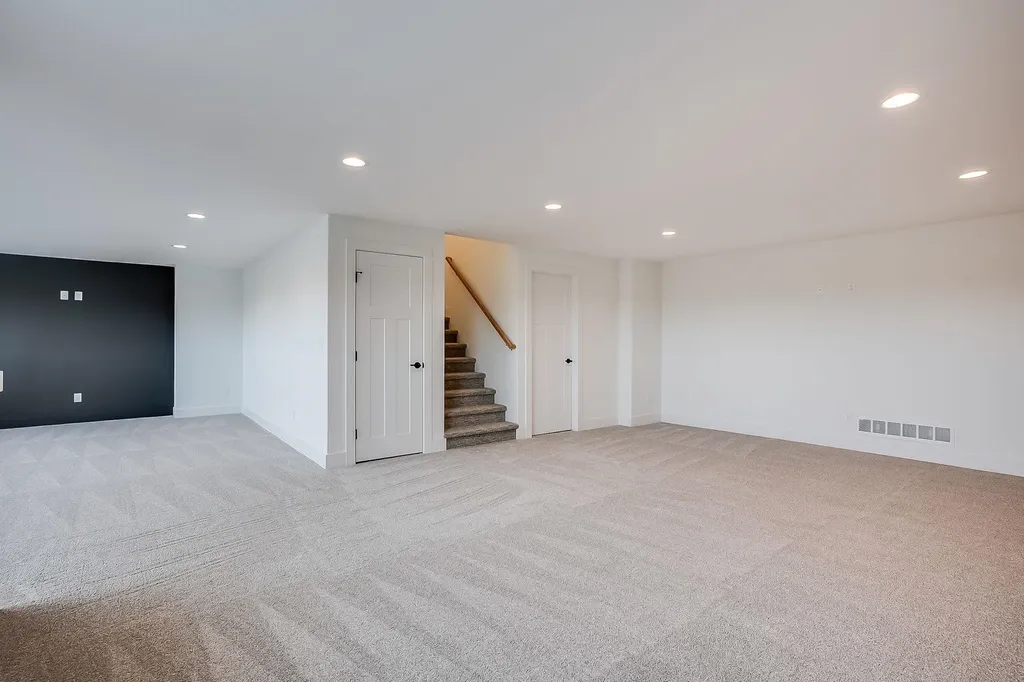 112 S Wellcrest Court Wichita KS 67052