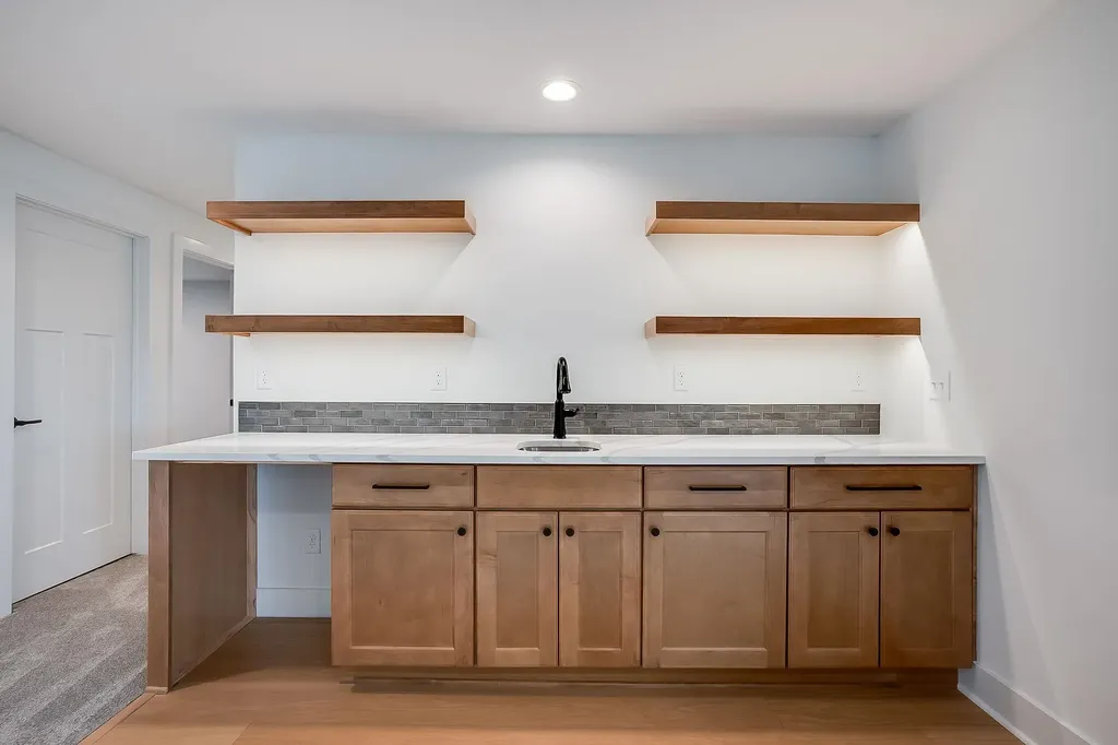 112 S Wellcrest Court Wichita KS 67052