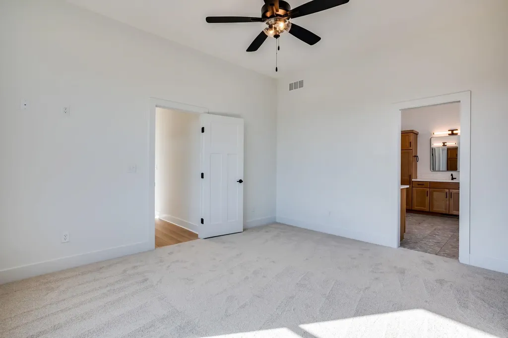 284 S Wellcrest Court Wichita KS 67052