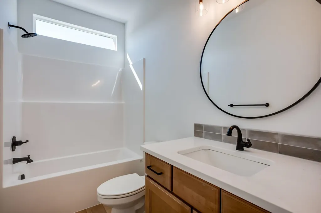 284 S Wellcrest Court Wichita KS 67052