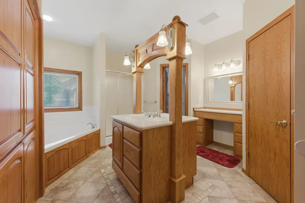 432 N Washington Street Cheney KS 67025
