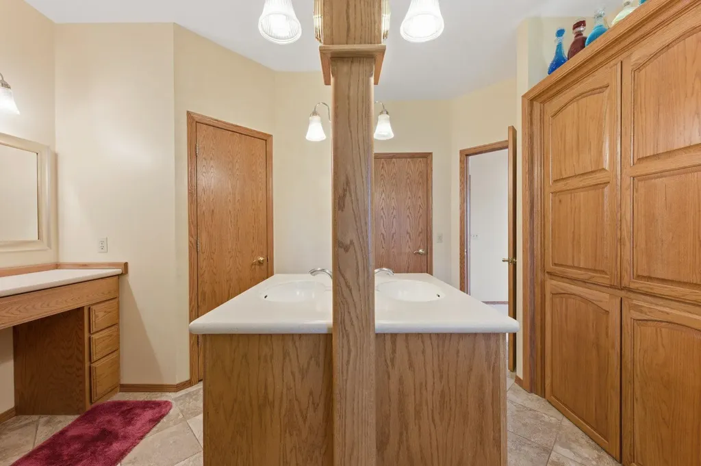 432 N Washington Street Cheney KS 67025