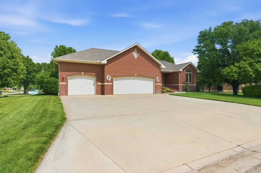 432 N Washington Street Cheney KS 67025