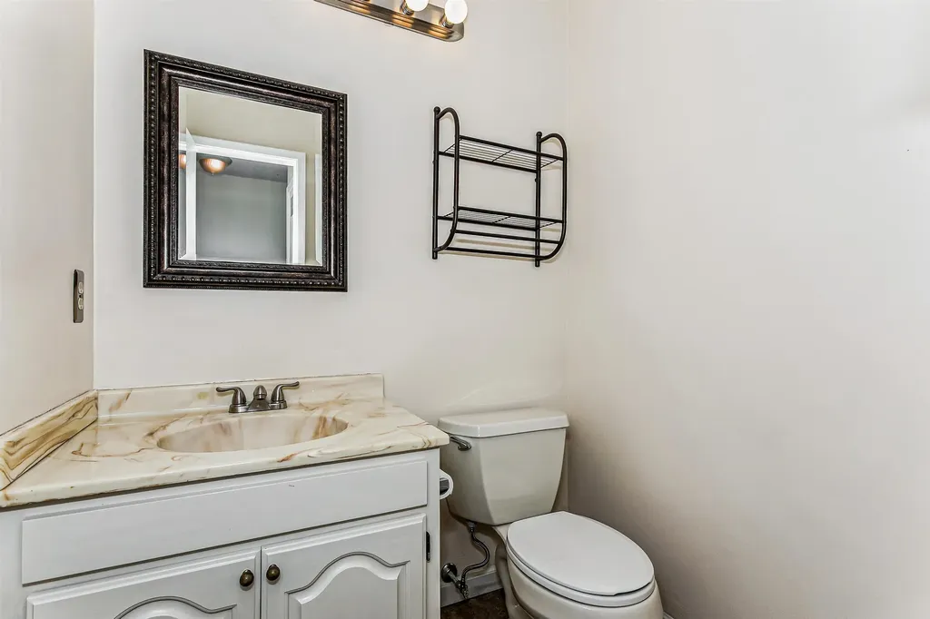 8325 E Harry Street Wichita KS 67207