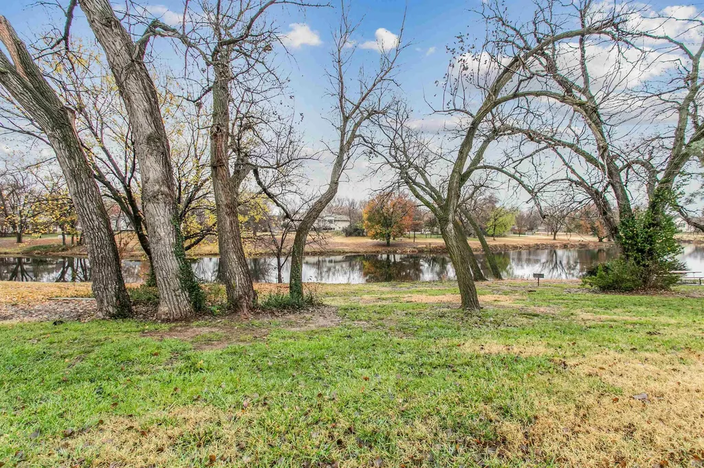 8325 E Harry Street Wichita KS 67207