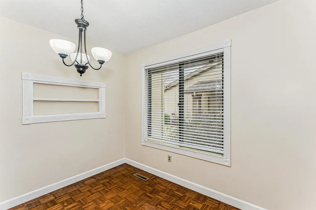 8325 E Harry Street Wichita KS 67207