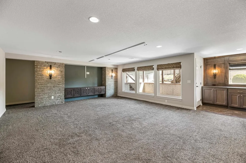 1836 N Split Rail Wichita KS 67230