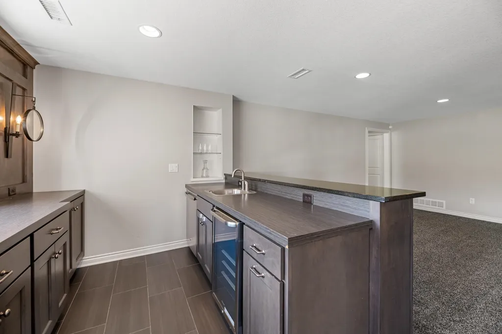 1836 N Split Rail Wichita KS 67230