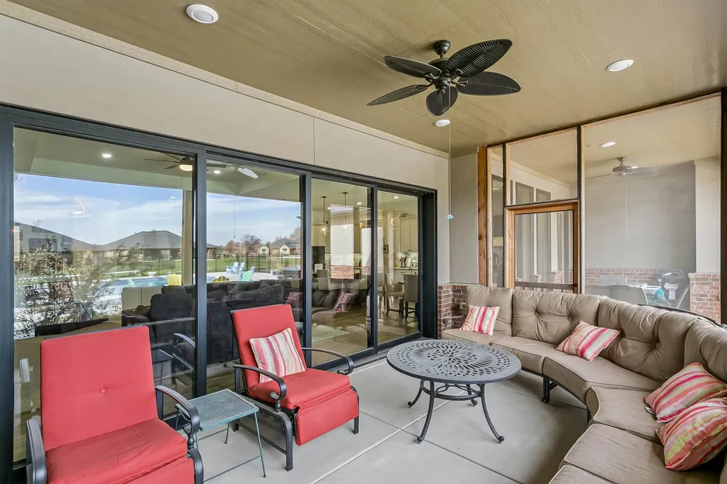 3854 N Red Fox Circle Maize KS 67101
