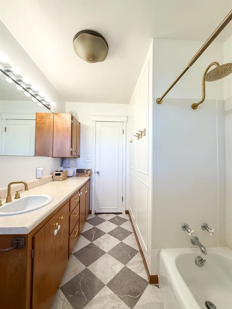 631 S Maize Road Wellington KS 67152