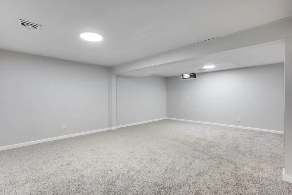 354 Apple Lane Haysville KS 67060